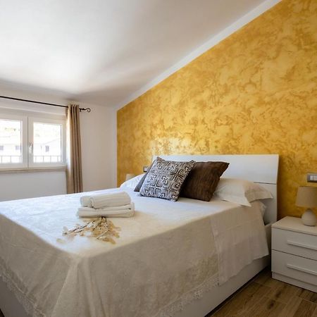 Cadoni Guest House Боса Экстерьер фото
